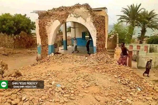 تخریب مسجد 700 ساله در یمن توسط القاعده+ تصاویر