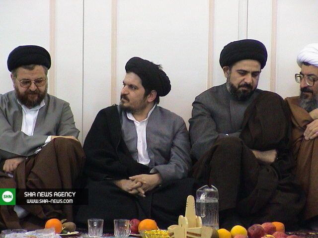 تصویر حجج الاسلام شهید سید عبدالمجید خویی ، سید حسین خمینی و سید جواد شهرستانی