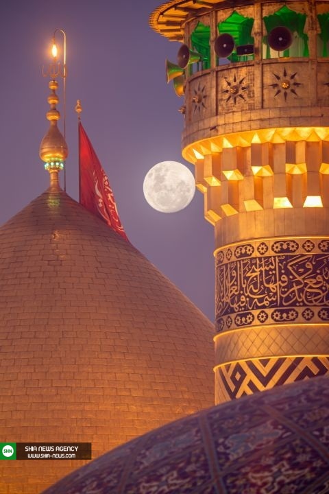 تصاویری زیبا از قرص کامل ماه در حرم قمر بنی هاشم(ع)