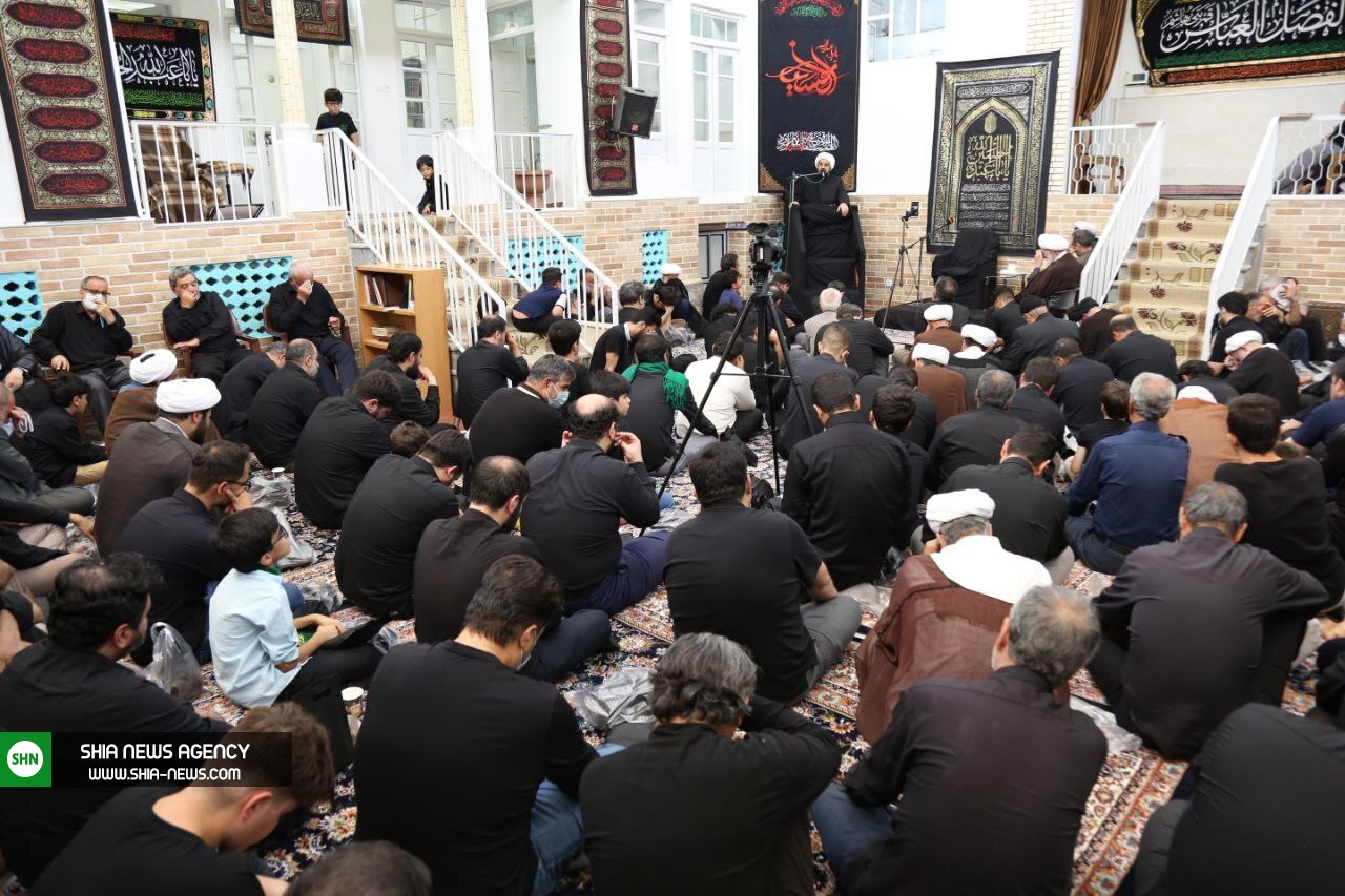 تصاویر/ عزاداری تاسوعا در دفتر آیت الله شبیری زنجانی تصاویر/ عزاداری تاسوعا در دفتر آیت الله شبیری زنجانی