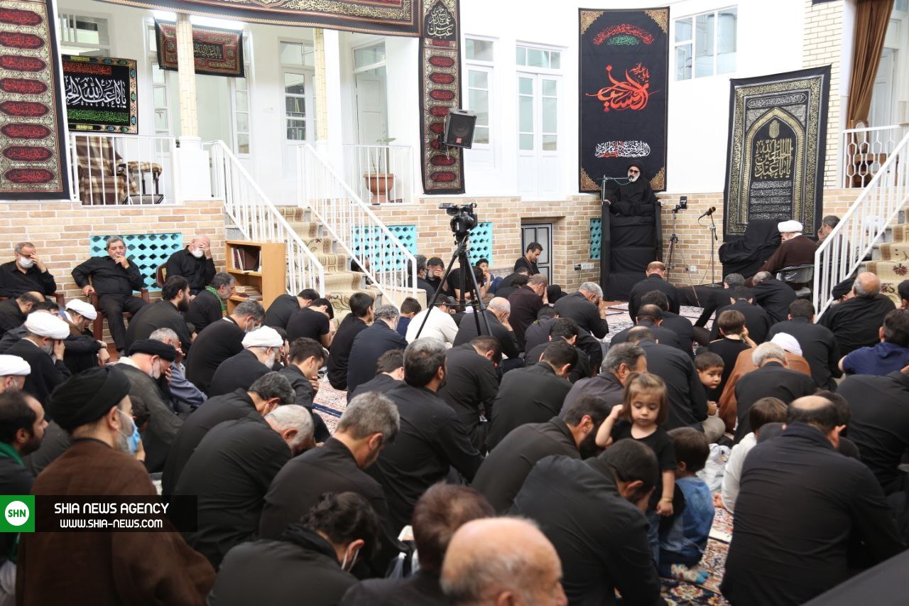 تصاویر/ عزاداری تاسوعا در دفتر آیت الله شبیری زنجانی تصاویر/ عزاداری تاسوعا در دفتر آیت الله شبیری زنجانی