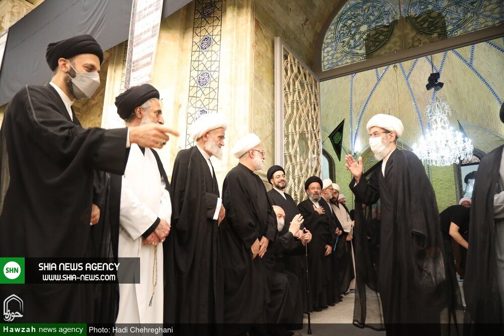 تصاویر/ مراسم اولین سالگرد مرحوم آیتالله حکیم در قم تصاویر/ مراسم اولین سالگرد مرحوم آیتالله حکیم در قم