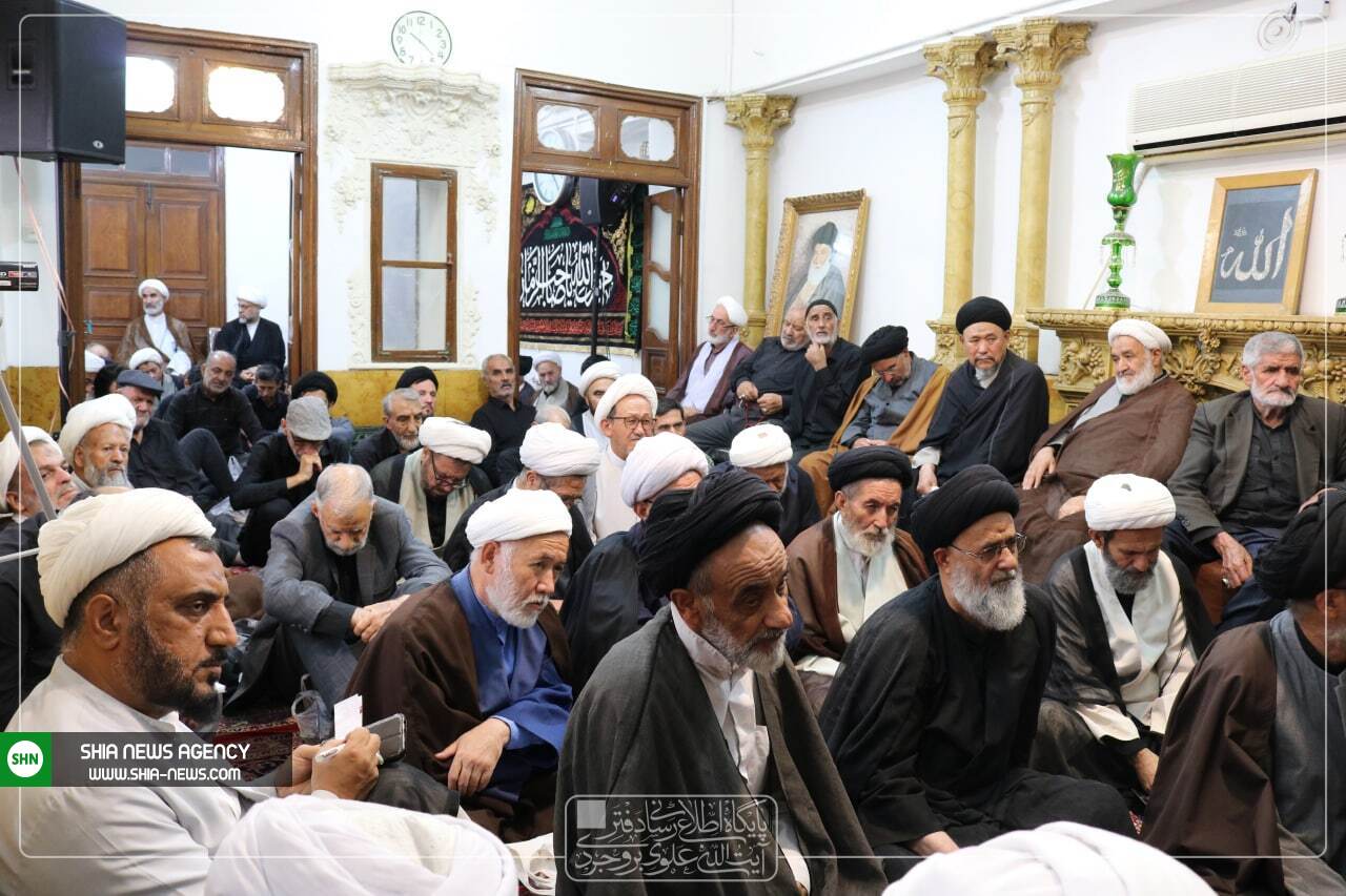 تصاویر/ عزاداری شهادت امام حسن عسکری (ع) در بیت مرحوم آیت الله بروجردی تصاویر/ عزاداری شهادت امام حسن عسکری (ع) در بیت مرحوم آیت الله بروجردی