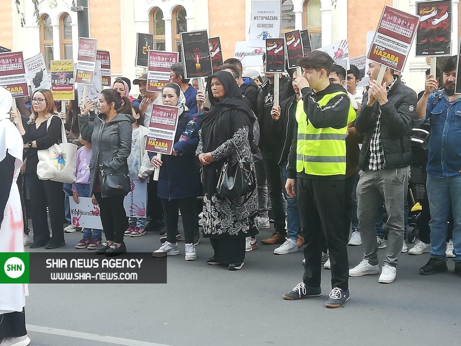 تصاویر/ تظاهرات علیه کشتار شیعیان افغانستان در ۹6 شهر جهان