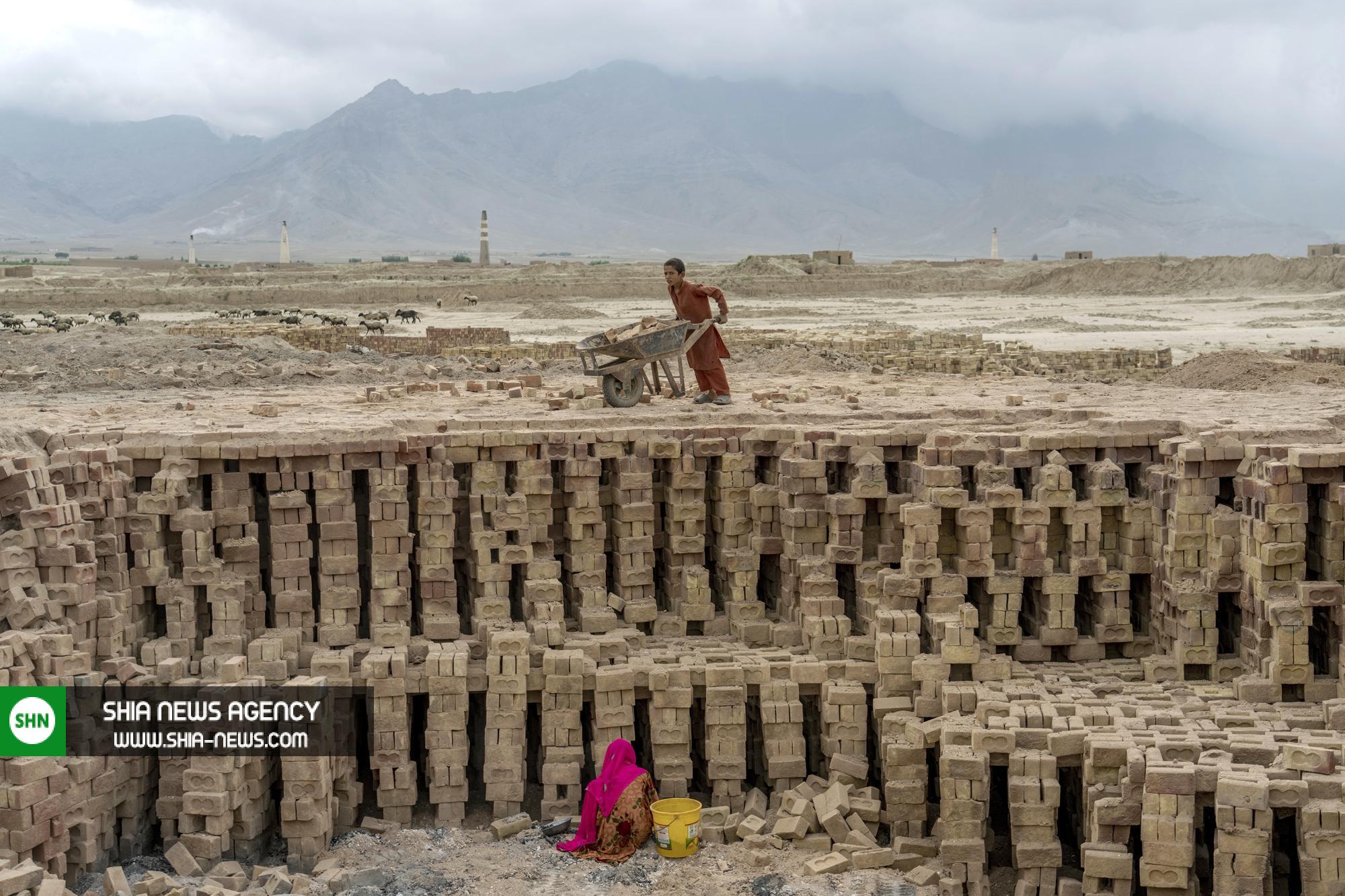 گزارش تصویری از آسوشیتدپرس کودکان کار در افغانستان گزارش تصویری از آسوشیتدپرس کودکان کار در افغانستان