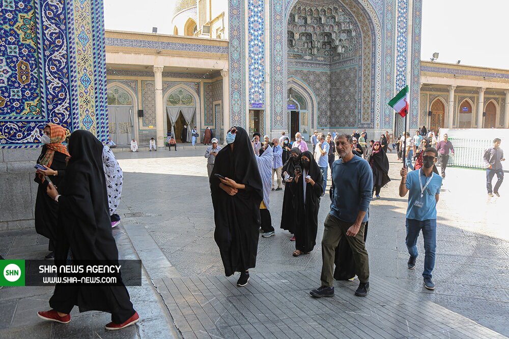 تصاویر/ حضور ۱۲۰ مسلمان آمریکایی در حرم حضرت معصومه(س) تصاویر/ حضور ۱۲۰ مسلمان آمریکایی در حرم حضرت معصومه(س)