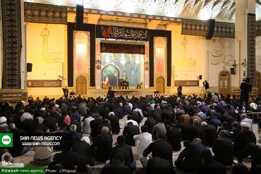 تصاویر/ حرم حضرت معصومه سلام الله علیها در شب ۲۸ صفر تصاویر/ حرم حضرت معصومه سلام الله علیها در شب ۲۸ صفر