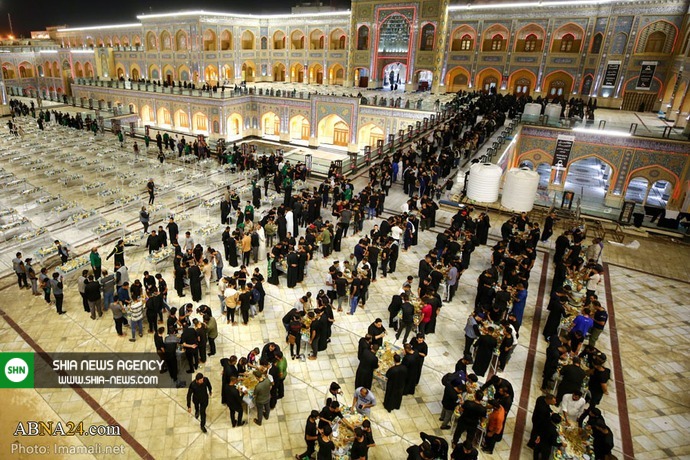 تصاویر/ برپایی سفره اطعام برای زائران حرم امیرالمومنین(ع) تصاویر/ برپایی سفره اطعام برای زائران حرم امیرالمومنین(ع)