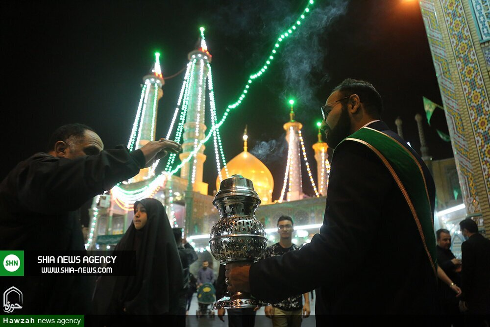 تصاویر/ حال و هوای شهر قم در شب میلاد امام حسن عسکری(ع) تصاویر/ حال و هوای شهر قم در شب میلاد امام حسن عسکری(ع)