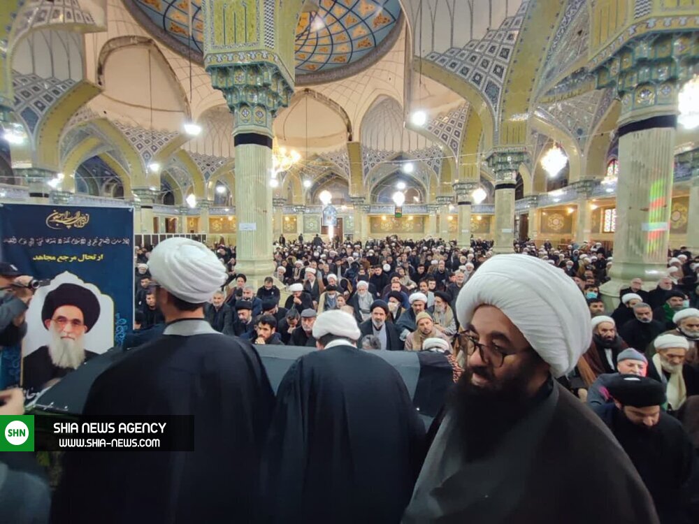 مراسم تشییع و تدفین پیکر آیت الله روحانی برگزار شد+ تصاویر مراسم تشییع و تدفین پیکر آیت الله روحانی برگزار شد+ تصاویر