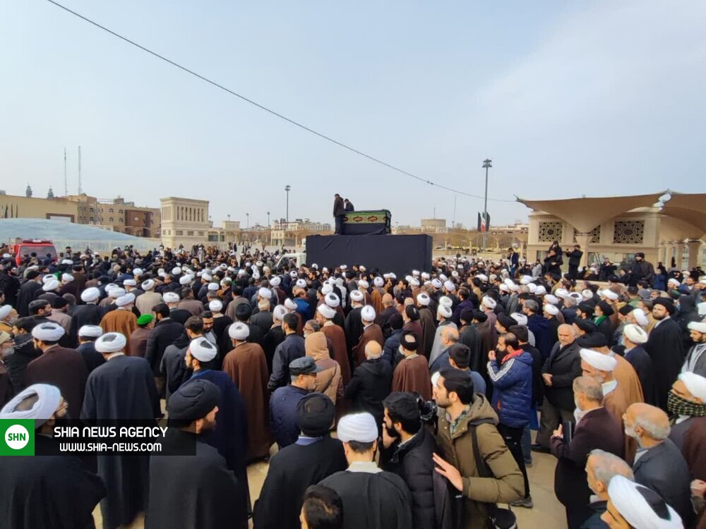 مراسم تشییع و تدفین پیکر آیت الله روحانی برگزار شد+ تصاویر مراسم تشییع و تدفین پیکر آیت الله روحانی برگزار شد+ تصاویر