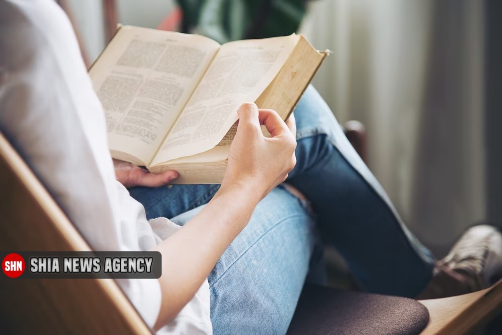 ۹ ویژگی شخصیتی فردی که بیشتر از سنش می فهمد