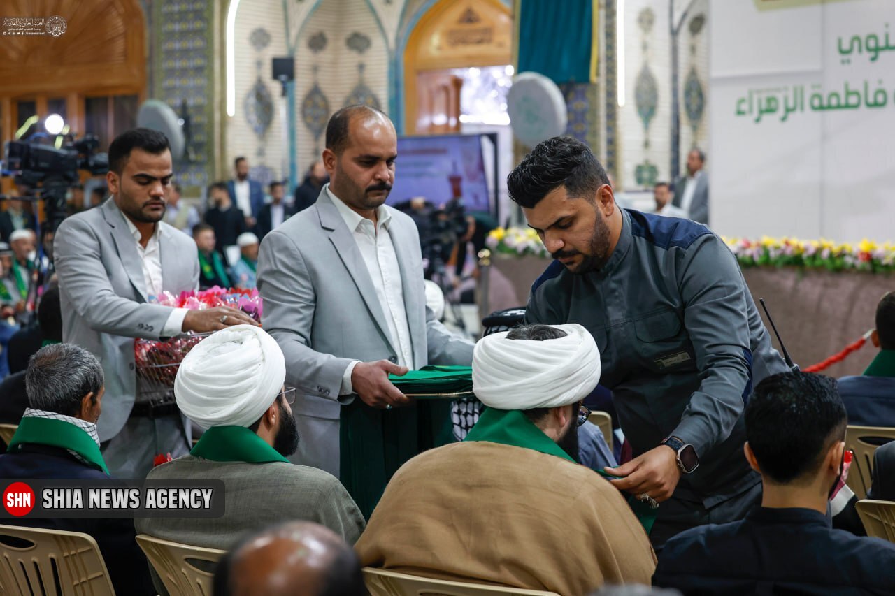 تصاویر | برپایی جشن میلاد حضرت صدیقه طاهره(س) در صحن حرم مطهر علوی تصاویر | برپایی جشن میلاد حضرت صدیقه طاهره(س) در صحن حرم مطهر علوی