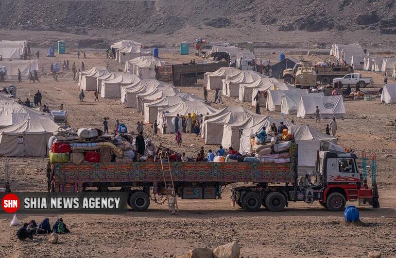 هزاران زن و کودک و سالمند رها در بیابان در آستانه زمستان + تصاویر