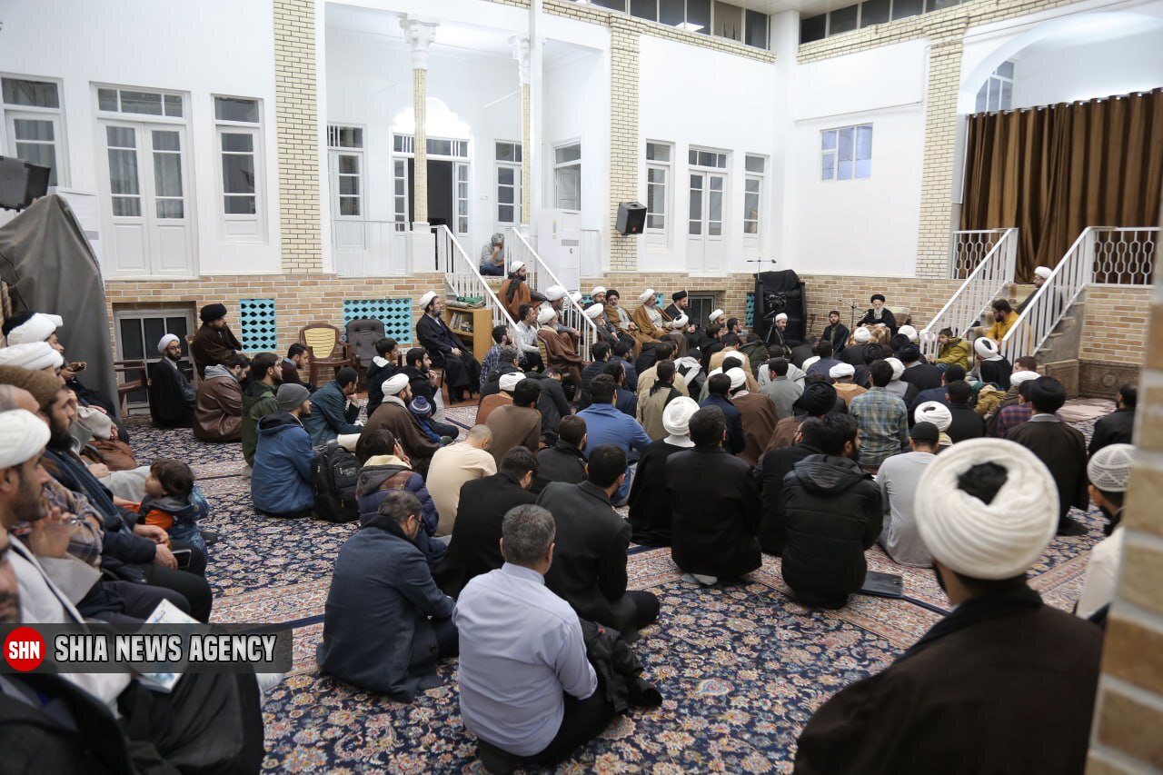 تصاویر | دیدار جمعی از طلاب عرب زبان با آیت الله شبیری زنجانی تصاویر | دیدار جمعی از طلاب عرب زبان با آیت الله شبیری زنجانی