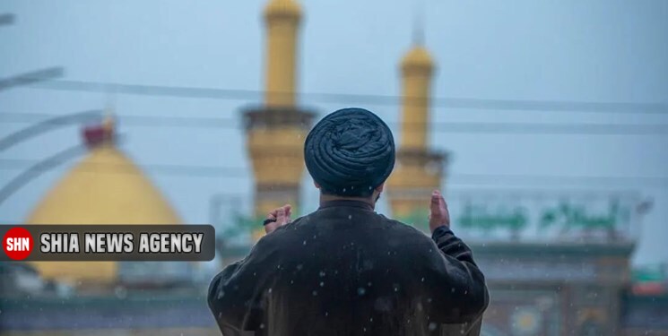 دعای زائران کربلا زیر باران+عکس و فیلم دعای زائران کربلا زیر باران+عکس و فیلم