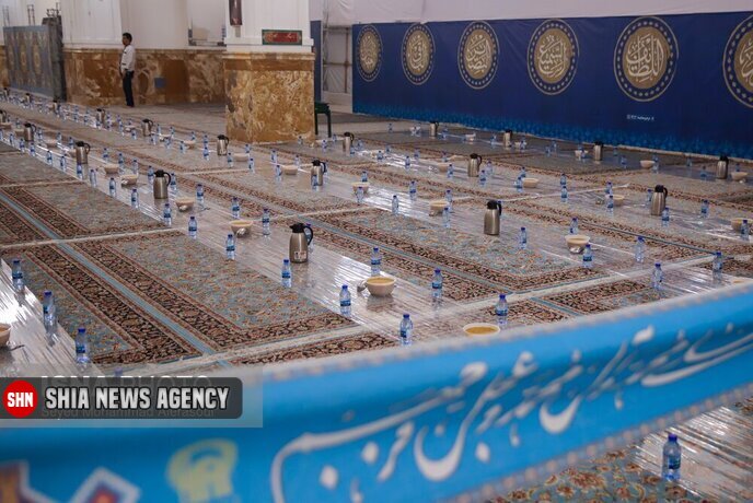 تصاویر/ ضیافت افطاری در حرم مطهر رضوی