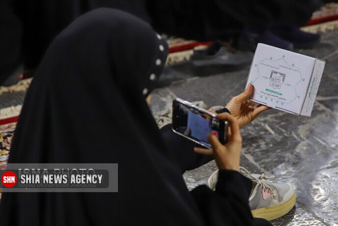 تصاویر/ ضیافت افطاری در حرم مطهر رضوی