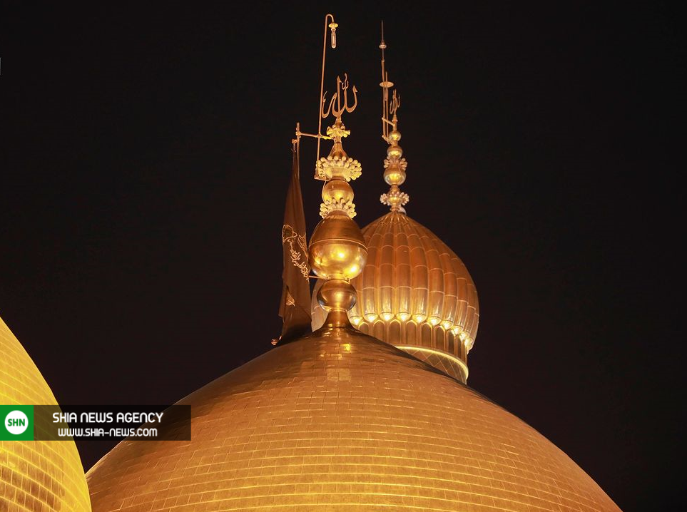 پرچم عزا بر فراز گنبد حرم امامین جوادین(ع) + تصاویر پرچم عزا بر فراز گنبد حرم امامین جوادین(ع) + تصاویر