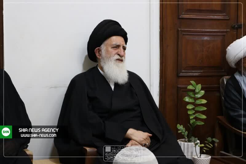 تصاویر/ مراسم عزاداری شهادت امام جواد(ع) در دفتر آیت الله علوی بروجردی تصاویر/ مراسم عزاداری شهادت امام جواد(ع) در دفتر آیت الله علوی بروجردی