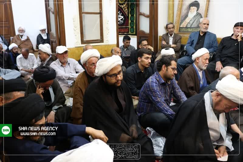 تصاویر/ مراسم عزاداری شهادت امام جواد(ع) در دفتر آیت الله علوی بروجردی تصاویر/ مراسم عزاداری شهادت امام جواد(ع) در دفتر آیت الله علوی بروجردی