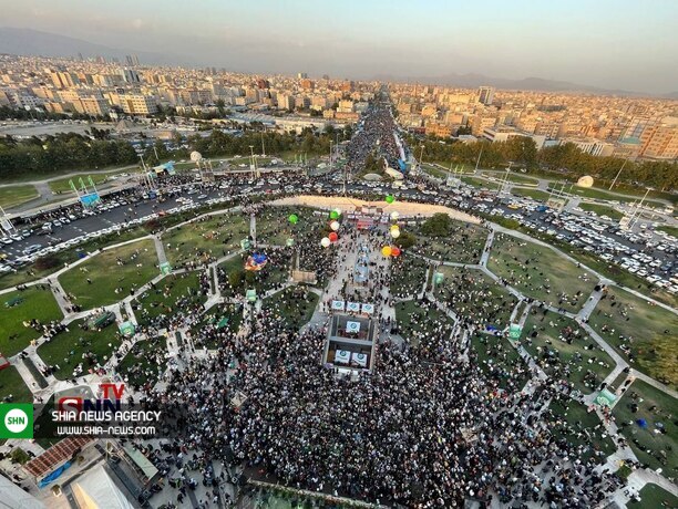 تصاویر هوایی از جمعیت حاضر در جشن روز غدیر تصاویر هوایی از جمعیت حاضر در جشن روز غدیر