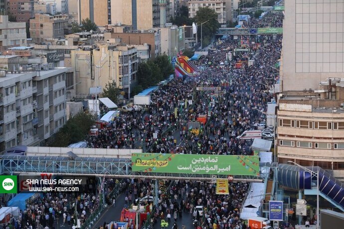 تصاویر هوایی از جمعیت حاضر در جشن روز غدیر تصاویر هوایی از جمعیت حاضر در جشن روز غدیر