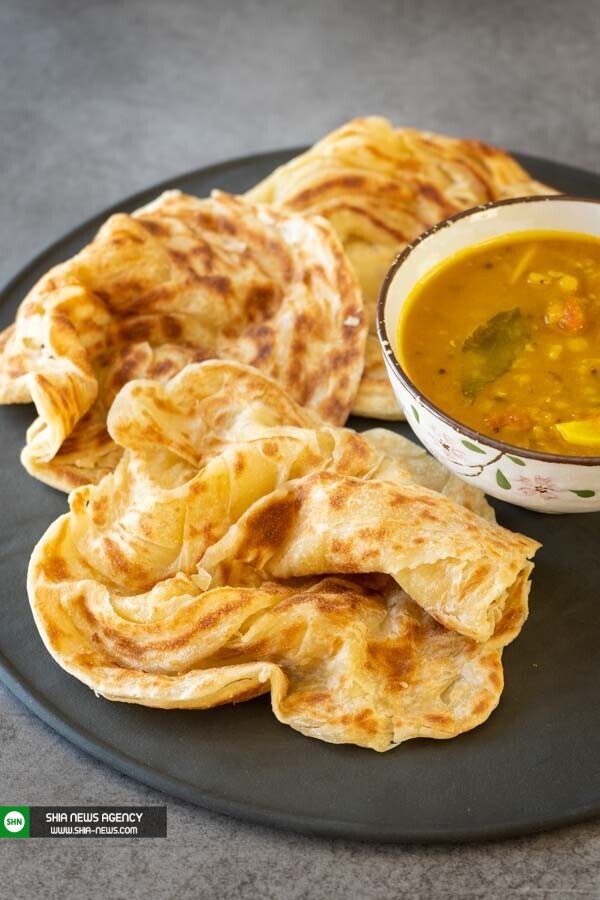 طرز تهیه نان تخت مالزی همان روتی کانای معروف طرز تهیه نان تخت مالزی همان روتی کانای معروف