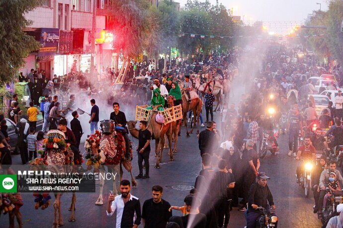 تصاویری از کاروان نمادین اسرای کربلا در قم تصاویری از کاروان نمادین اسرای کربلا در قم
