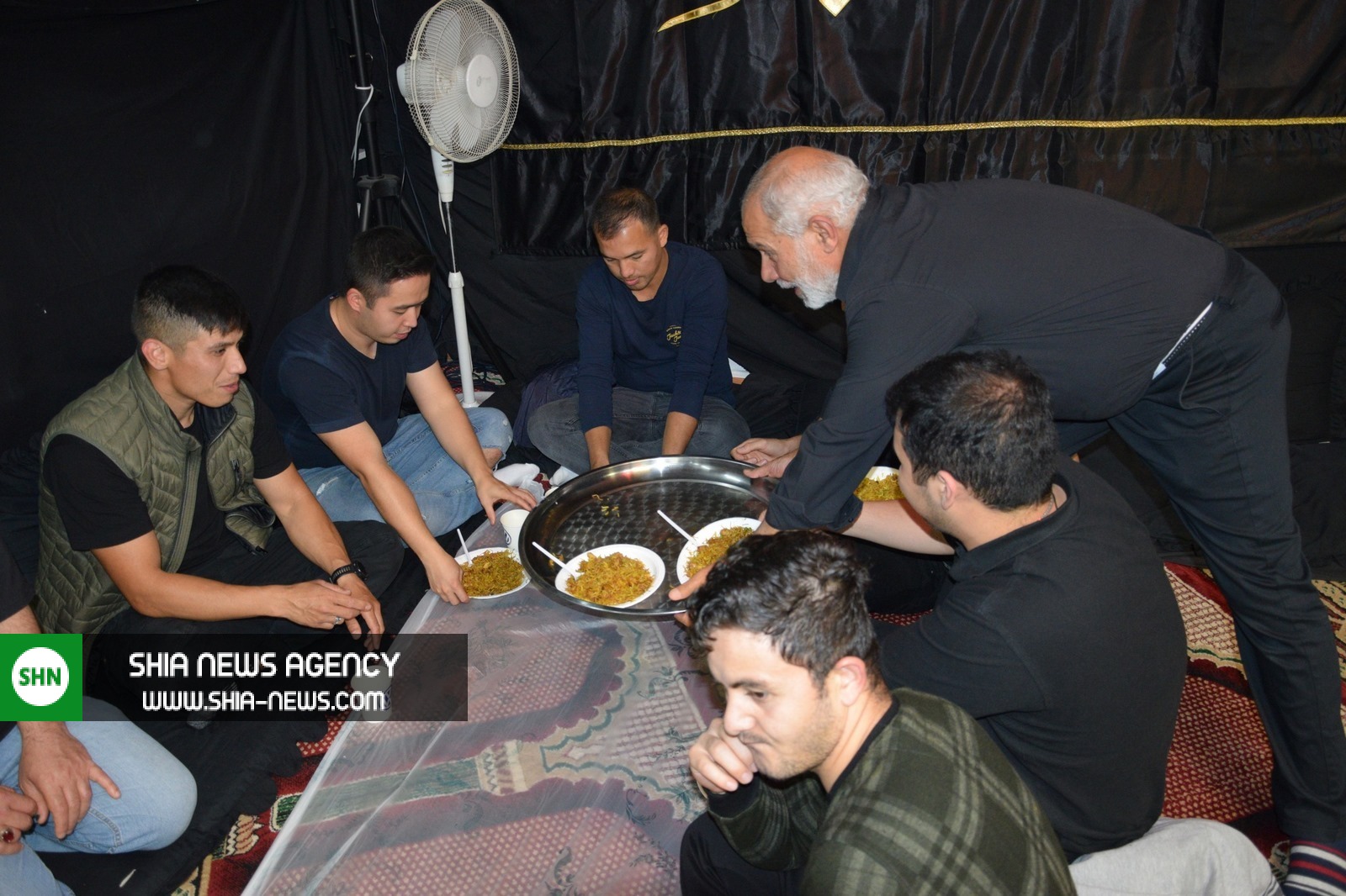 تصاویر/ مراسم عزای حسینی در حسینیه امیرالمومنین(ع) در سوئد تصاویر/ مراسم عزای حسینی در حسینیه امیرالمومنین(ع) در سوئد