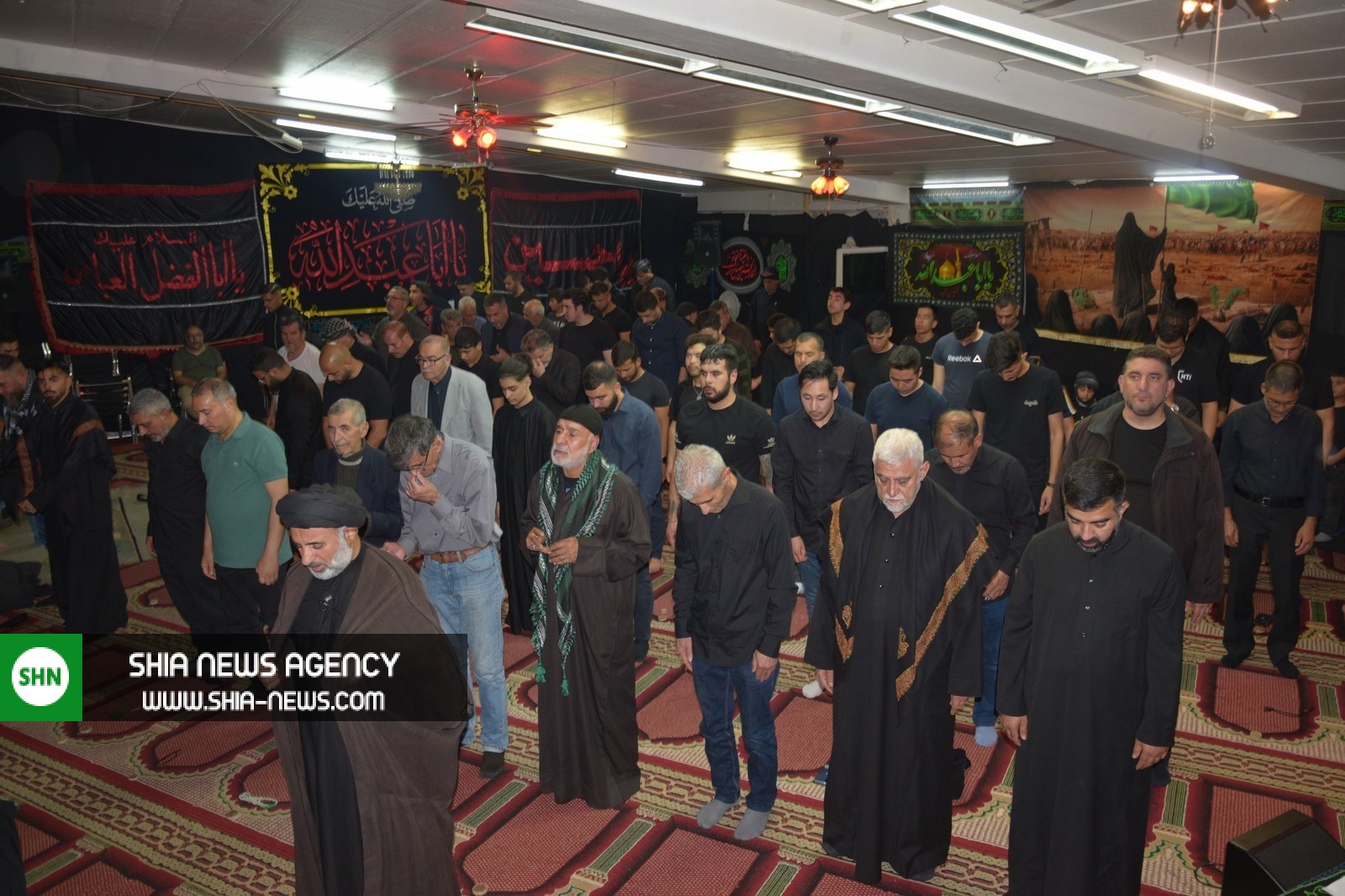 تصاویر/ مراسم عزای حسینی در حسینیه امیرالمومنین(ع) در سوئد تصاویر/ مراسم عزای حسینی در حسینیه امیرالمومنین(ع) در سوئد