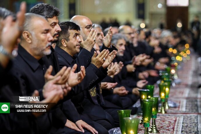 تصاویر/ مراسم شام غریبان حسینی در حرم رضوی