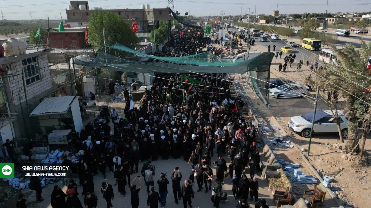 تصاویر/ حضور آیت الله بشیر نجفی در پیاده روی اربعین حسینی