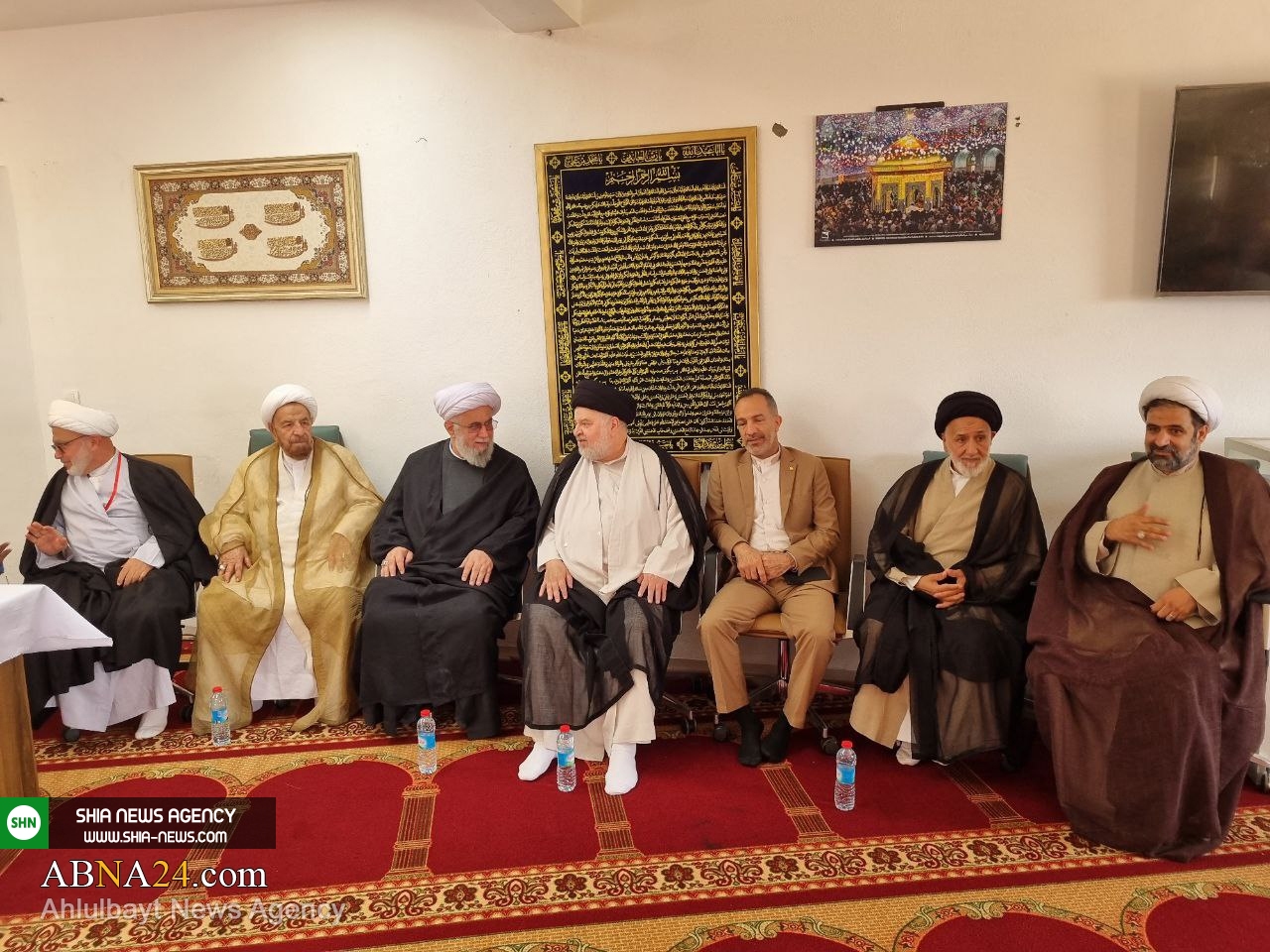 گزارش تصویری | بازدید نماینده آیت الله سیستانی و دبیرکل مجمع جهانی اهلبیت (ع) از دارالحمکه ماداگاسکار گزارش تصویری | بازدید نماینده آیت الله سیستانی و دبیرکل مجمع جهانی اهلبیت (ع) از دارالحمکه ماداگاسکار