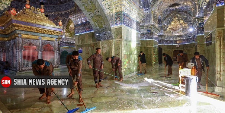 تصاویری از شست و شوی حرم امامین عسکریین علیهماالسلام تصاویری از شست و شوی حرم امامین عسکریین علیهماالسلام