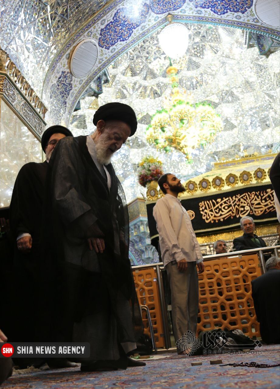 تصاویر/ حضور آیت الله شبیری زنجانی به حرم حضرت معصومه علیهاالسلام تصاویر/ حضور آیت الله شبیری زنجانی به حرم حضرت معصومه علیهاالسلام