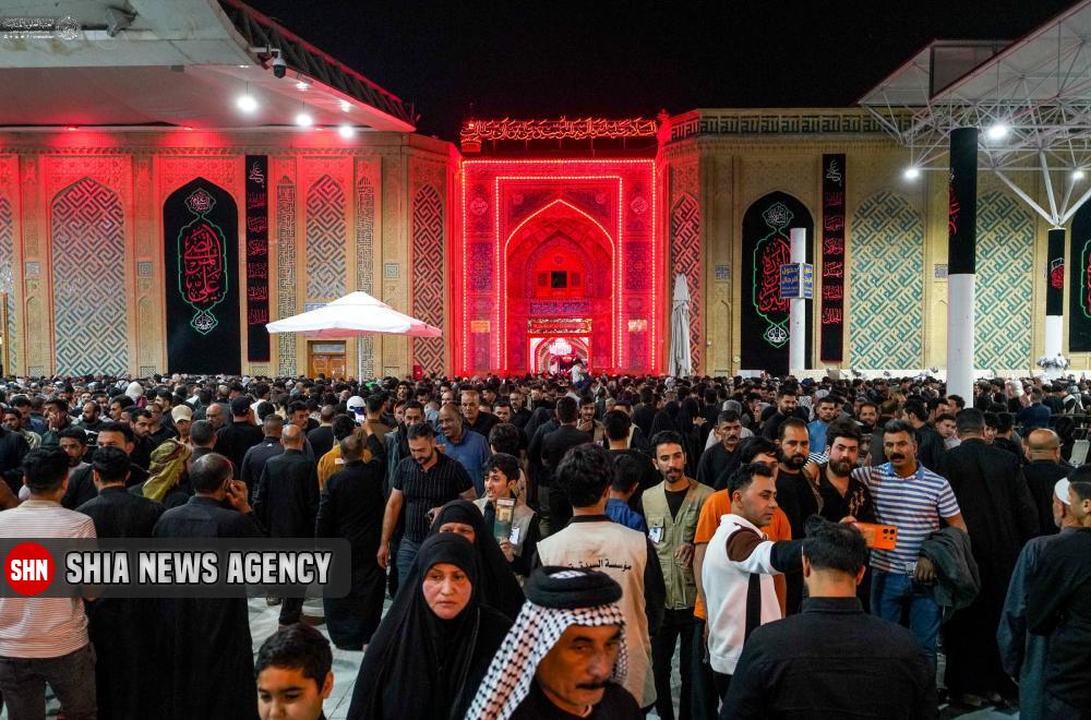 حضور میلیونی زائران در حرم امیرالمومنین (ع) در دومین شب قدر حضور میلیونی زائران در حرم امیرالمومنین (ع) در دومین شب قدر