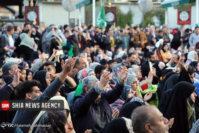 تصاویر | لحظه تحویل سال نو ۱۴۰۳ در بین الحرمین تصاویر | لحظه تحویل سال نو ۱۴۰۳ در بین الحرمین