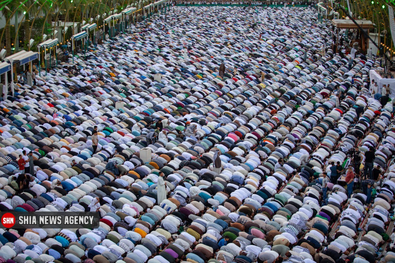اقامه نماز عید فطر در بین الحرمین کربلا