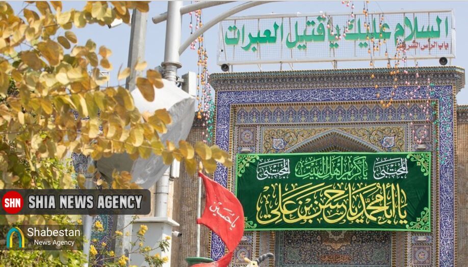 گل‌آرایی حرم امام حسین(ع) به مناسبت میلاد کریم اهل‌بیت(ع)