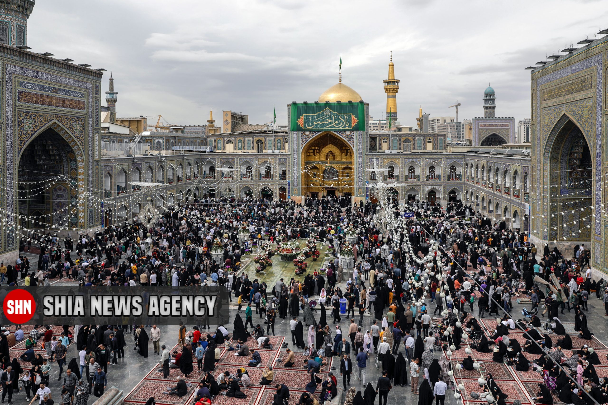 تصاویر/ حرم مطهر امام رضا (ع) در ایام میلاد امام حسن مجتبی (ع) تصاویر/ حرم مطهر امام رضا (ع) در ایام میلاد امام حسن مجتبی (ع)