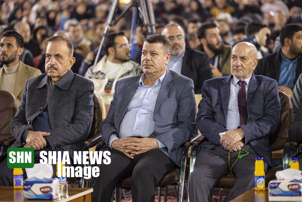 آستان مقدس حضرت عباس (ع) جشن ولادت امام حسین (ع) را برگزار کرد آستان مقدس حضرت عباس (ع) جشن ولادت امام حسین (ع) را برگزار کرد