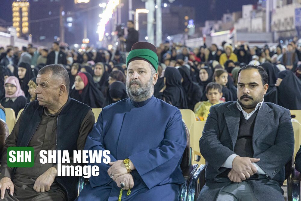 آستان مقدس حضرت عباس (ع) جشن ولادت امام حسین (ع) را برگزار کرد آستان مقدس حضرت عباس (ع) جشن ولادت امام حسین (ع) را برگزار کرد