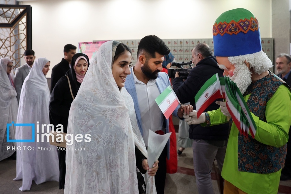 مراسم ازدواج ۱۵۰ زوج نیروی زمینی ارتش مراسم ازدواج ۱۵۰ زوج نیروی زمینی ارتش
