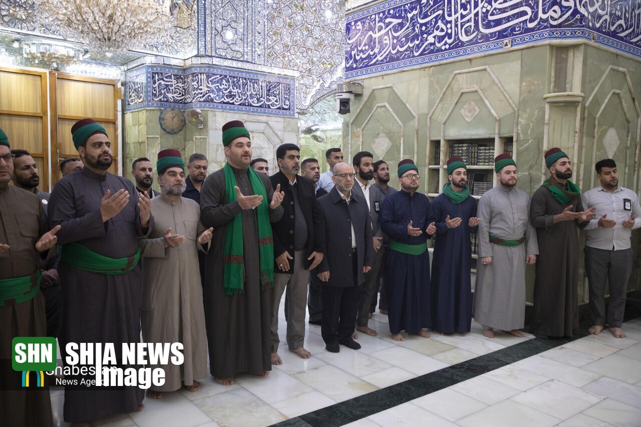 شستشو و عطر افشانی در آستان مقدس حضرت عباس(ع) شستشو و عطر افشانی در آستان مقدس حضرت عباس(ع)