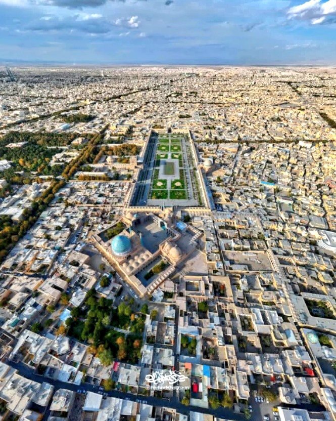 عکس/ بافت تاریخی اطراف میدان نقشجهان اصفهان از فراز آسمان عکس/ بافت تاریخی اطراف میدان نقشجهان اصفهان از فراز آسمان