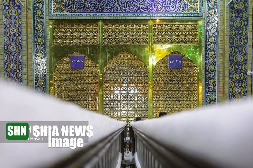 تصاویر | شب برفی حرم امام رضا(ع)