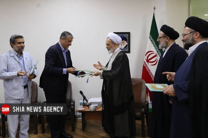 دیدار رئیس سازمان انرژی اتمی با مدیر حوزههای علمیه دیدار رئیس سازمان انرژی اتمی با مدیر حوزههای علمیه