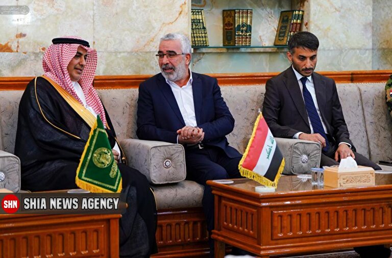تشرف سفیر عربستان به حرم امیرالمومنین (علیه السلام)