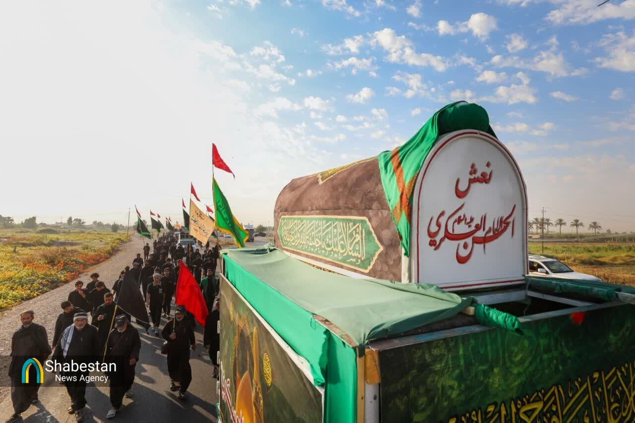 پیاده روی عزاداران امام حسن عسکری(ع) تا حرم عسکریین(ع) پیاده روی عزاداران امام حسن عسکری(ع) تا حرم عسکریین(ع)